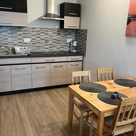 Cadet Holiday Apartman Ezuestpart Siofok Ngoại thất bức ảnh