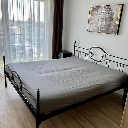 Cadet Holiday Apartman Ezuestpart Siofok Ngoại thất bức ảnh